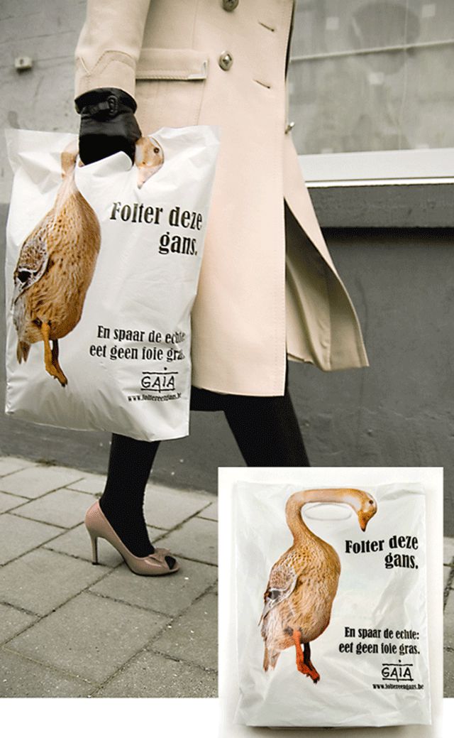 Creative Advertising on Bags for Sacatelle